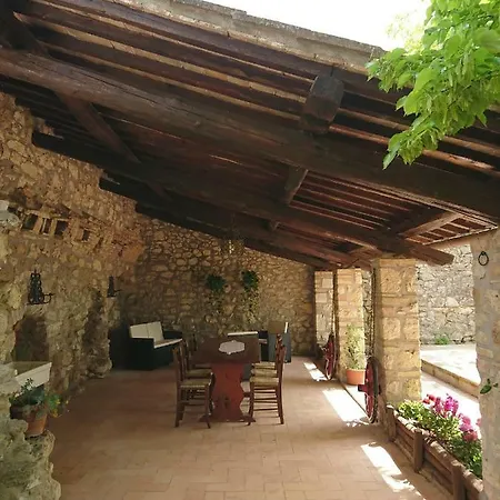 Casa Vacanze Montegranaro Feriehus